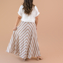 Load image into Gallery viewer, Shoreline Maxi Skirt