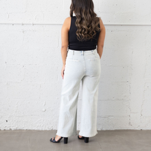 Load image into Gallery viewer, Zarah Denim Pants