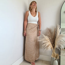 Load image into Gallery viewer, Clean Lines Tank Top - Love and Neutrals