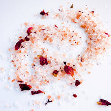 Load image into Gallery viewer, Luxurious Rose Bath Salt